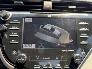 2018 Toyota Camry Hybrid XLE