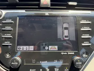 2018 Toyota Camry Hybrid XLE