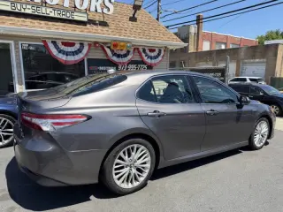2018 Toyota Camry Hybrid XLE