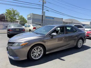 2018 Toyota Camry Hybrid XLE