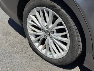 2018 Toyota Camry Hybrid XLE
