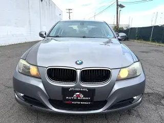 2009 BMW 3 Series 4dr Sdn 328i RWD SULEV