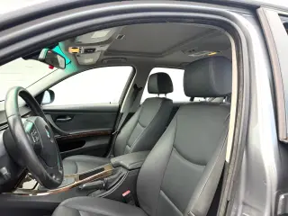 2009 BMW 3 Series 4dr Sdn 328i RWD SULEV