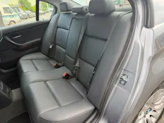 2009 BMW 3 Series 4dr Sdn 328i RWD SULEV