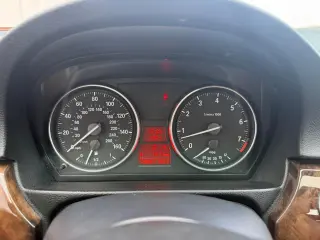 2009 BMW 3 Series 4dr Sdn 328i RWD SULEV