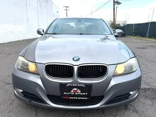 2009 BMW 3 Series 4dr Sdn 328i RWD SULEV