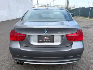 2009 BMW 3 Series 4dr Sdn 328i RWD SULEV