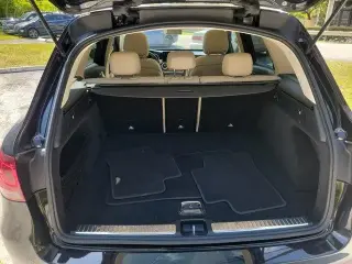 Mercedes-Benz GLC 2020 GLC 300 4dr SUV