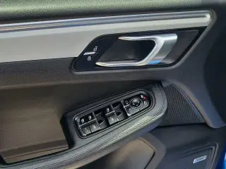 Porsche Macan 2021 AWD 4dr SUV
