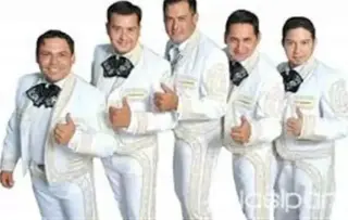 Nestor Galeano y su mariachi