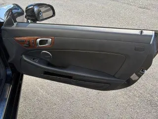 Mercedes-Benz SLK 2012 SLK 350 2dr Convertible