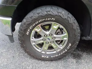 Ford F-150 2023 4x4 King Ranch 4dr SuperCrew 6.5 ft. SB
