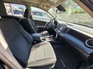 Toyota RAV4 2017 AWD XLE 4dr SUV
