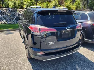 Toyota RAV4 2017 AWD XLE 4dr SUV