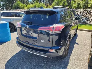 Toyota RAV4 2017 AWD XLE 4dr SUV