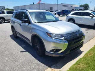 Mitsubishi Outlander 2020 SE 4dr SUV