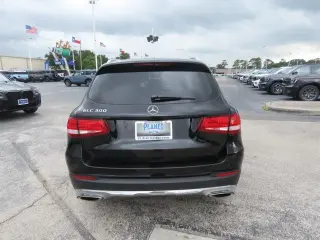 Mercedes-Benz GLC 2016 GLC 300 4dr SUV