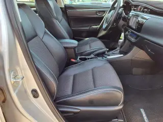 Toyota Corolla 2015 S 4dr Sedan