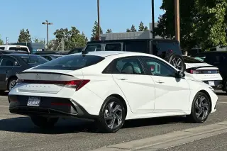 Hyundai ELANTRA 2025 SEL Sport 4dr Sedan
