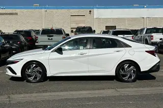 Hyundai ELANTRA 2025 SEL Sport 4dr Sedan