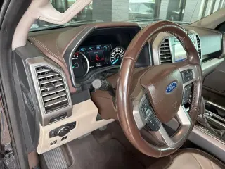 Ford F-150 2019 4x4 Limited 4dr SuperCrew 5.5 ft. SB