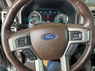 Ford F-150 2019 4x4 Limited 4dr SuperCrew 5.5 ft. SB