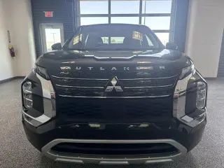 Mitsubishi Outlander 2024 SE 4dr SUV