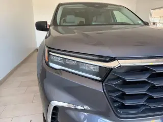 Honda Pilot 2023 AWD LX 4dr SUV