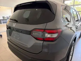 Honda Pilot 2023 AWD LX 4dr SUV