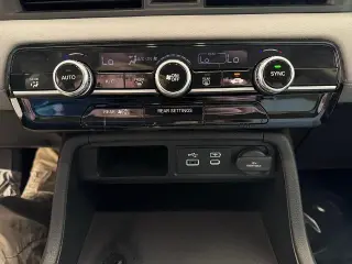 Honda Pilot 2023 AWD LX 4dr SUV