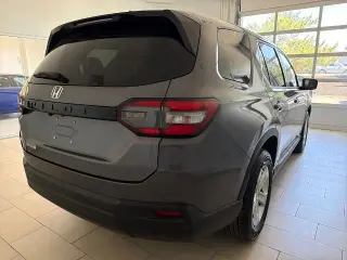 Honda Pilot 2023 AWD LX 4dr SUV