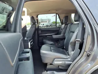 Ford Expedition 2024 4x2 XLT 4dr SUV