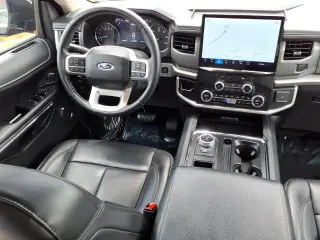 Ford Expedition 2024 4x2 XLT 4dr SUV
