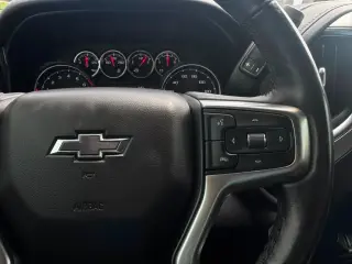 2021 Chevrolet Silverado 1500 LT Trail Boss Crew Cab Long Box 4WD