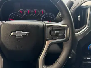2021 Chevrolet Silverado 1500 LT Trail Boss Crew Cab Long Box 4WD