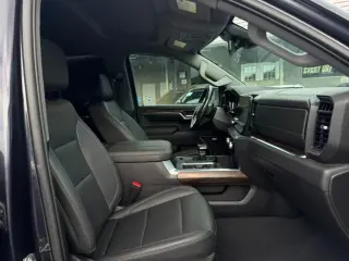2023 GMC Sierra 1500 SLT Crew Cab 4WD
