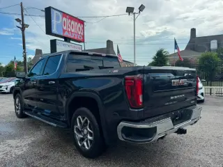 2023 GMC Sierra 1500 SLT Crew Cab 4WD