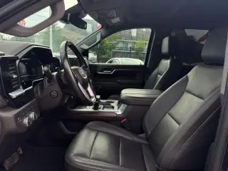 2023 GMC Sierra 1500 SLT Crew Cab 4WD