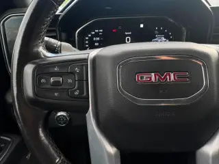 2023 GMC Sierra 1500 SLT Crew Cab 4WD