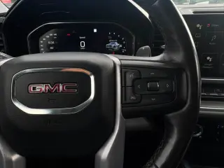 2023 GMC Sierra 1500 SLT Crew Cab 4WD