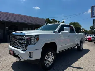 2022 GMC Sierra 2500HD Denali Crew Cab 4WD SB
