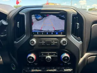 2022 GMC Sierra 2500HD Denali Crew Cab 4WD SB