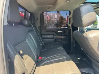 2022 GMC Sierra 2500HD Denali Crew Cab 4WD SB
