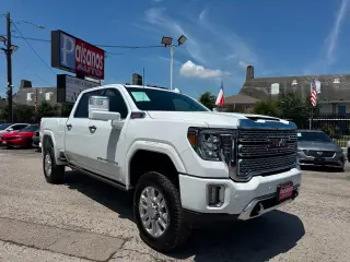 2022 GMC Sierra 2500HD Denali Crew Cab 4WD SB