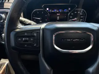 2022 GMC Sierra 2500HD Denali Crew Cab 4WD SB