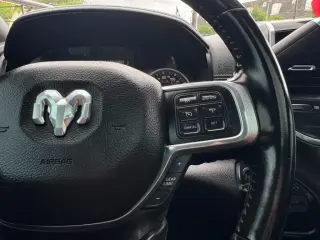 2022 RAM 2500 Laramie Crew Cab LWB 4WD
