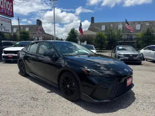 2025 Toyota Camry Hybrid XLE