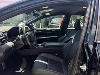 2025 Toyota Camry Hybrid XLE