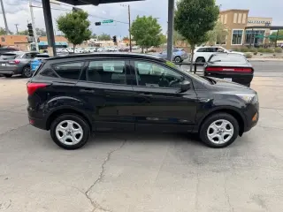 2019 Ford Escape S FWD