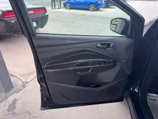 2019 Ford Escape S FWD
